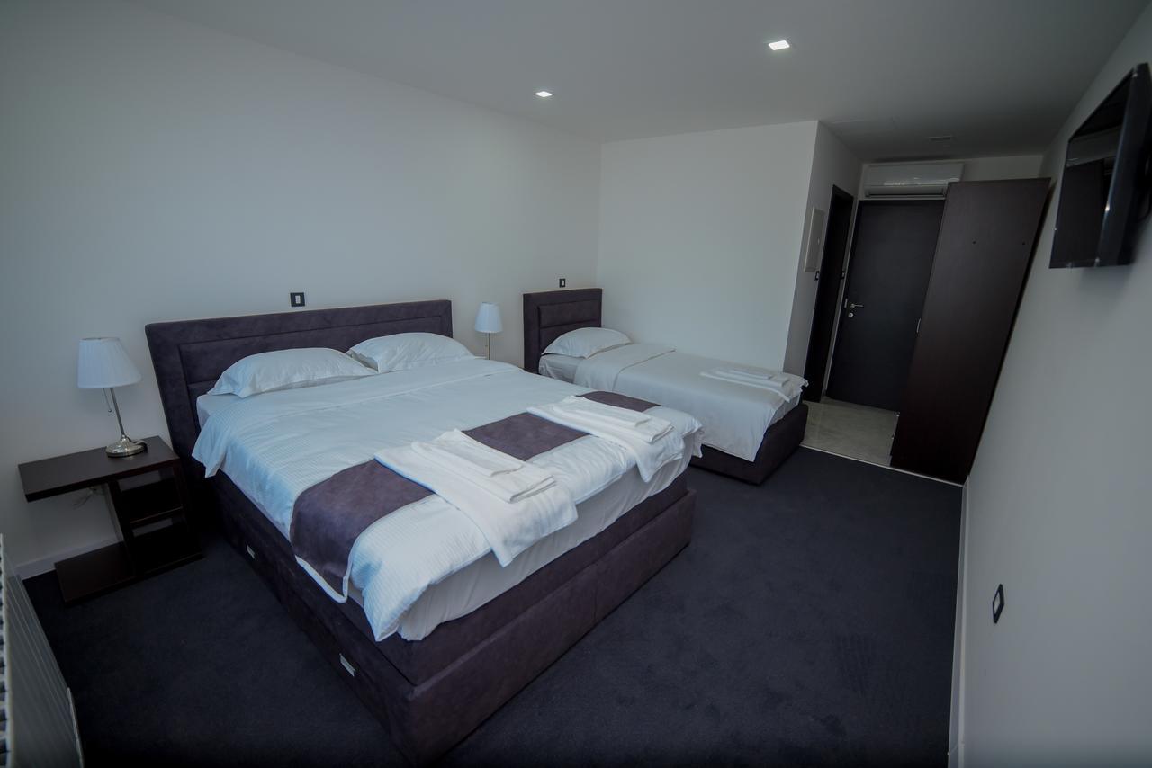 Motel Grand Velika Kladusa Ngoại thất bức ảnh