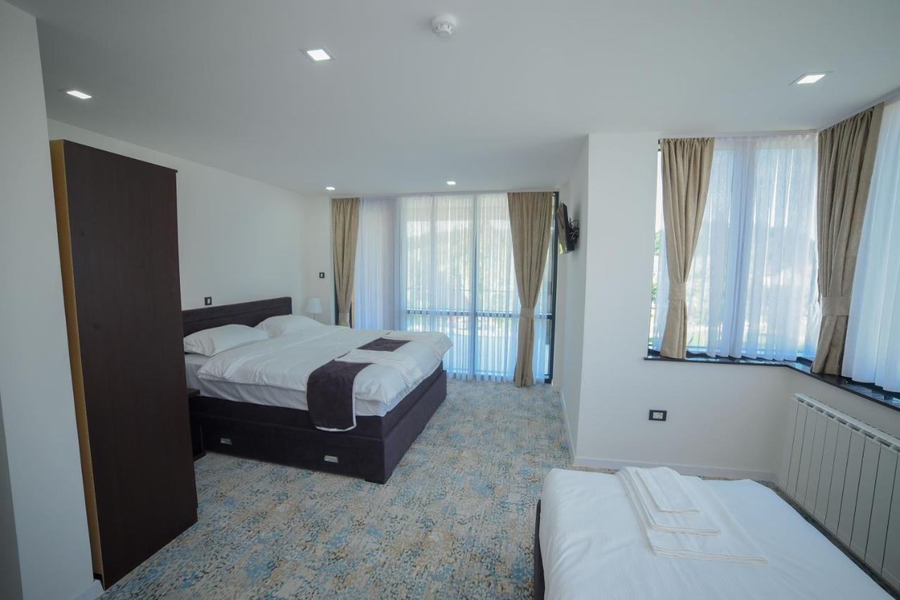Motel Grand Velika Kladusa Ngoại thất bức ảnh