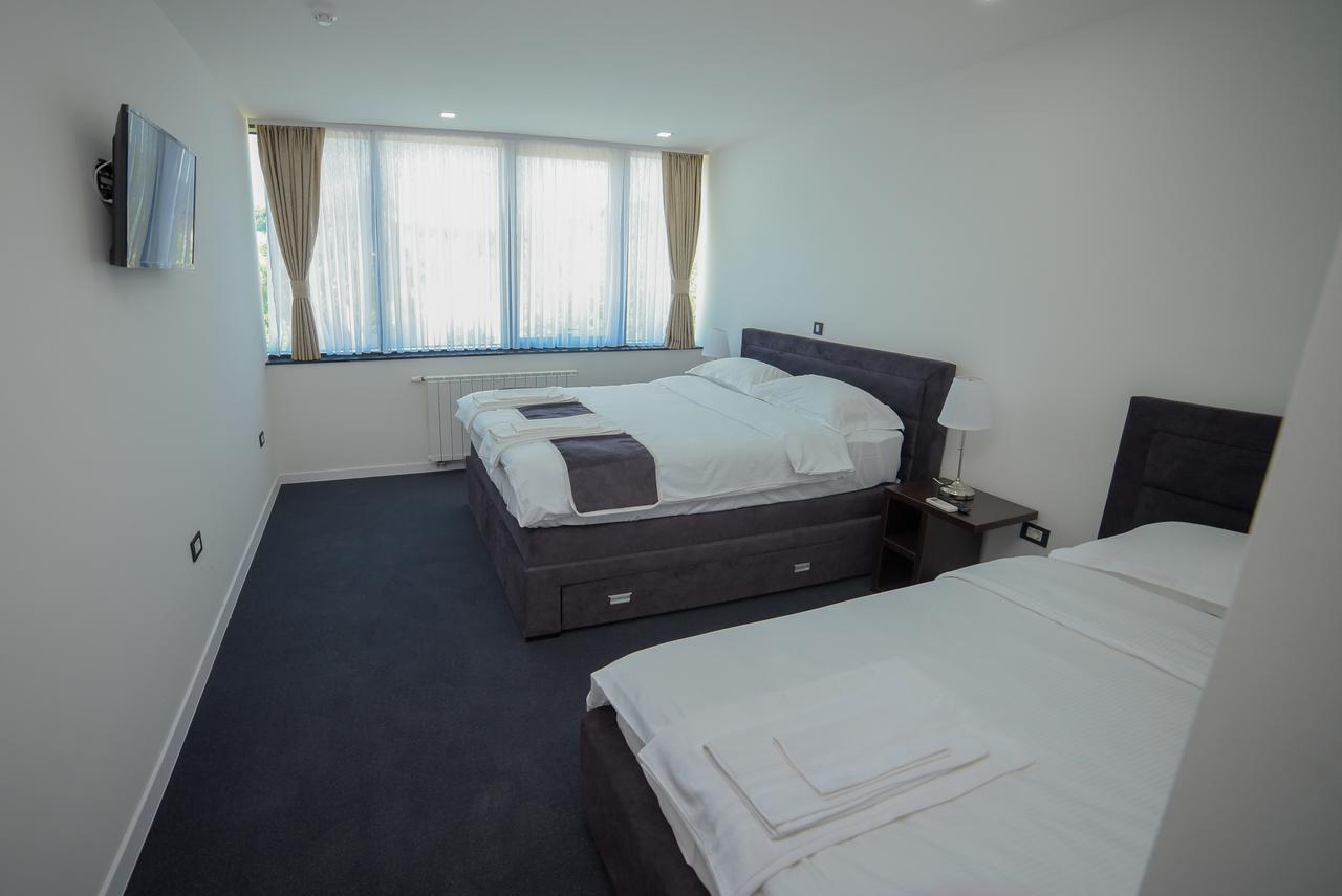 Motel Grand Velika Kladusa Ngoại thất bức ảnh