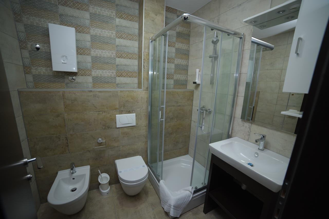 Motel Grand Velika Kladusa Ngoại thất bức ảnh